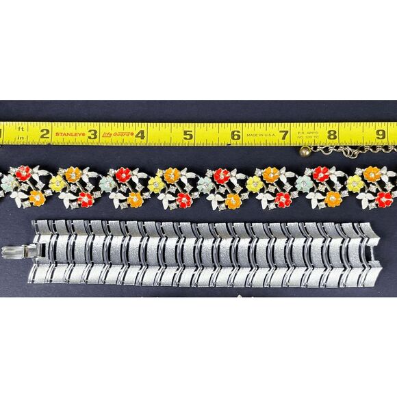 Vintage 50s Silertone Lisner Cuff Bracelet - Picture 3 of 5